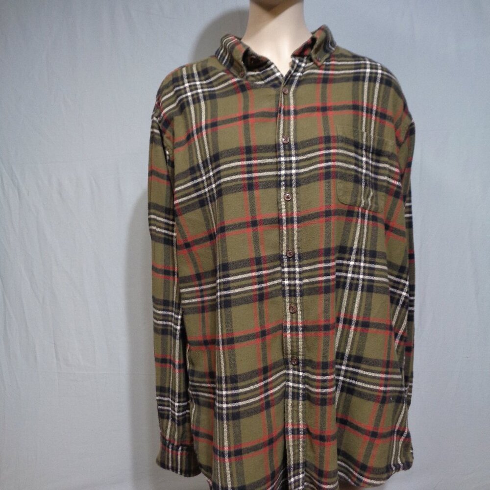 Men's Croft & Barrow olive, black, red and white flannel in size XL